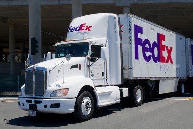 FedEx Forecasts Record Volume This Holiday Season